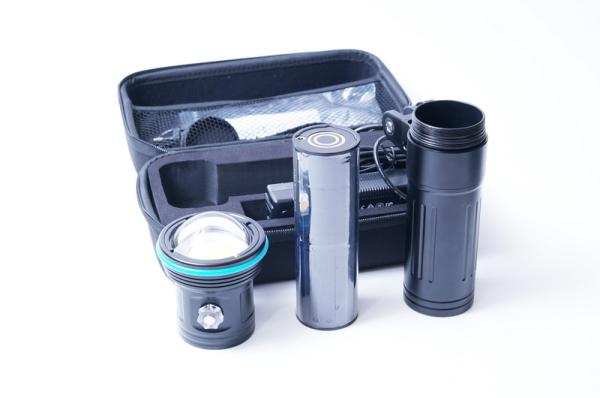 X-LIGHT M15000 Lumen Videolampe & Blitzgerät